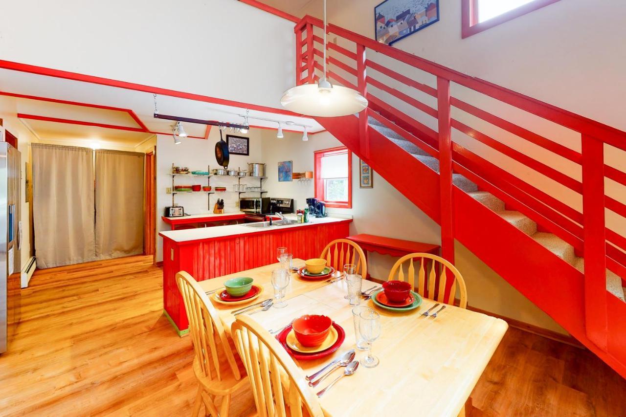 Summertime Bar Harbor Room photo