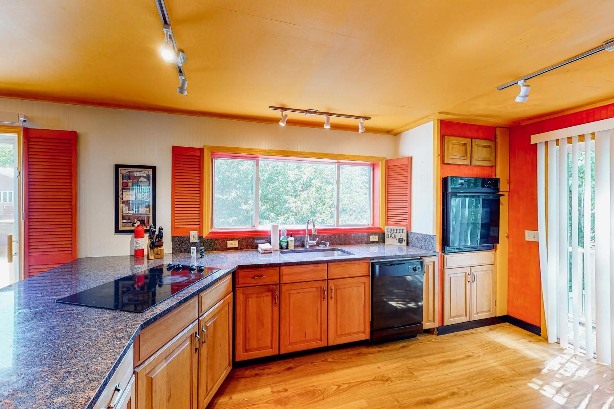 Summertime Bar Harbor Room photo
